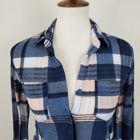 A&K Originals Split Back Flannel Shirt - Picture 6 of 12